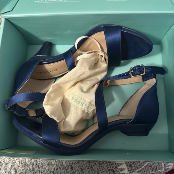 Pashion Footwear Blue Convertible Heels Sandals Size 7.5 Elegant Evening Chic - Picture 13 of 16